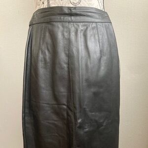 MacDouglas Paris Black Leather Midi Skirt, Size 2